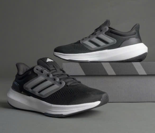 Giày chạy bộ nam adidas Ultrabounce