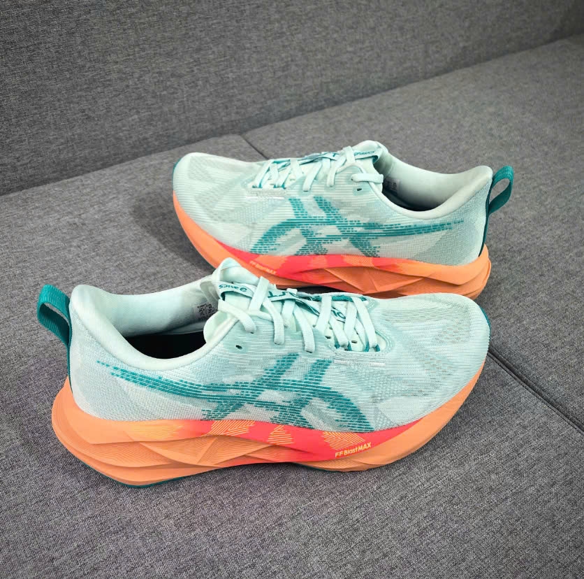 Asics Novablast 5
