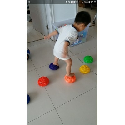 Cầu gai massage chân hỗ trợ bàn chân bẹt, giúp bé có gam bàn chân tốt (CGBC01)