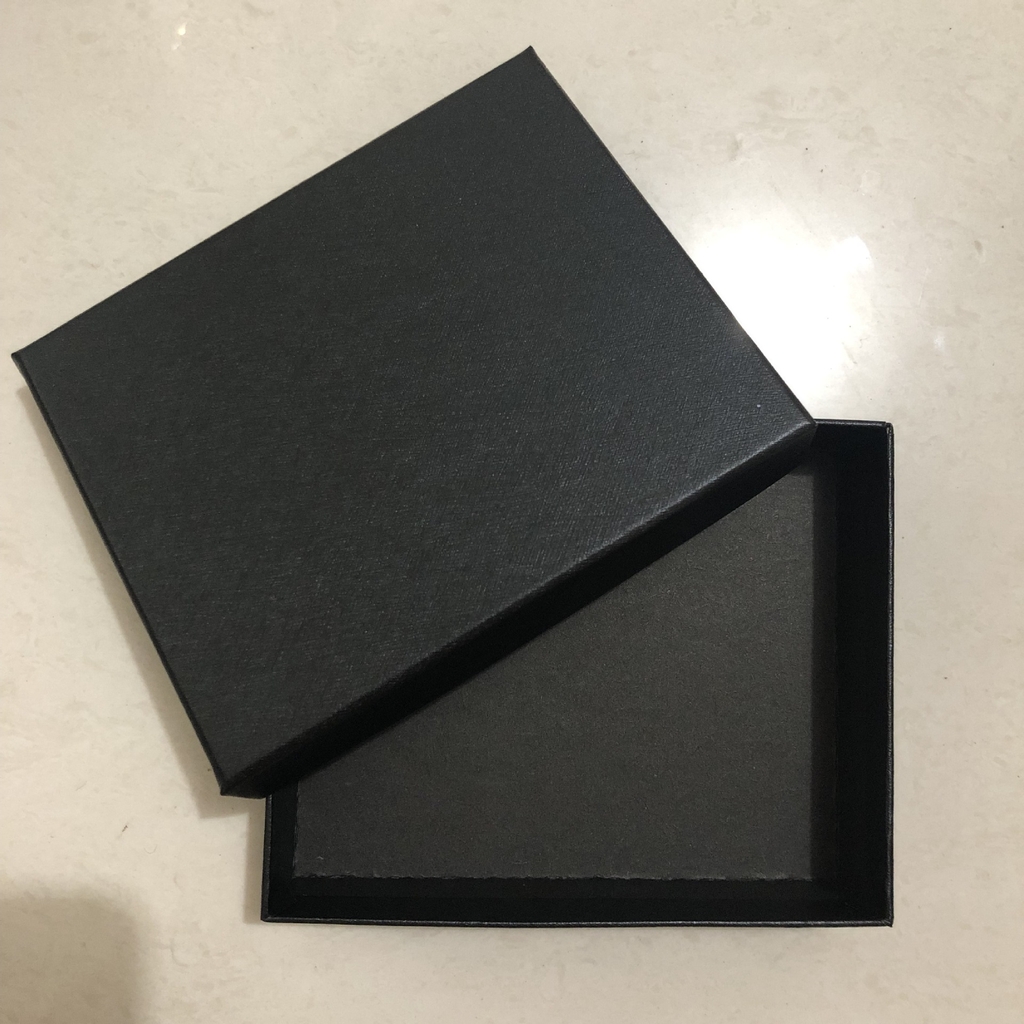 Hộp đựng ví nam sang trọng đủ kích thước dùng để tặng kèm (HDV01)