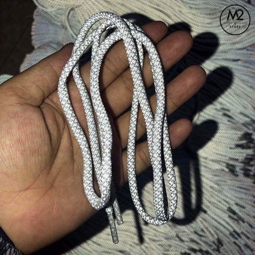 Dây Giày Phản Quang Yeezy Bản Tròn [Siêu Hot] - 1 Đôi DGPG01