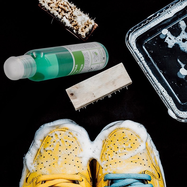 Chai Dung Dịch Vệ Sinh Giày Làm Sạch Chuyên Sâu Sneaker Prenium XIMO XI05-120ml