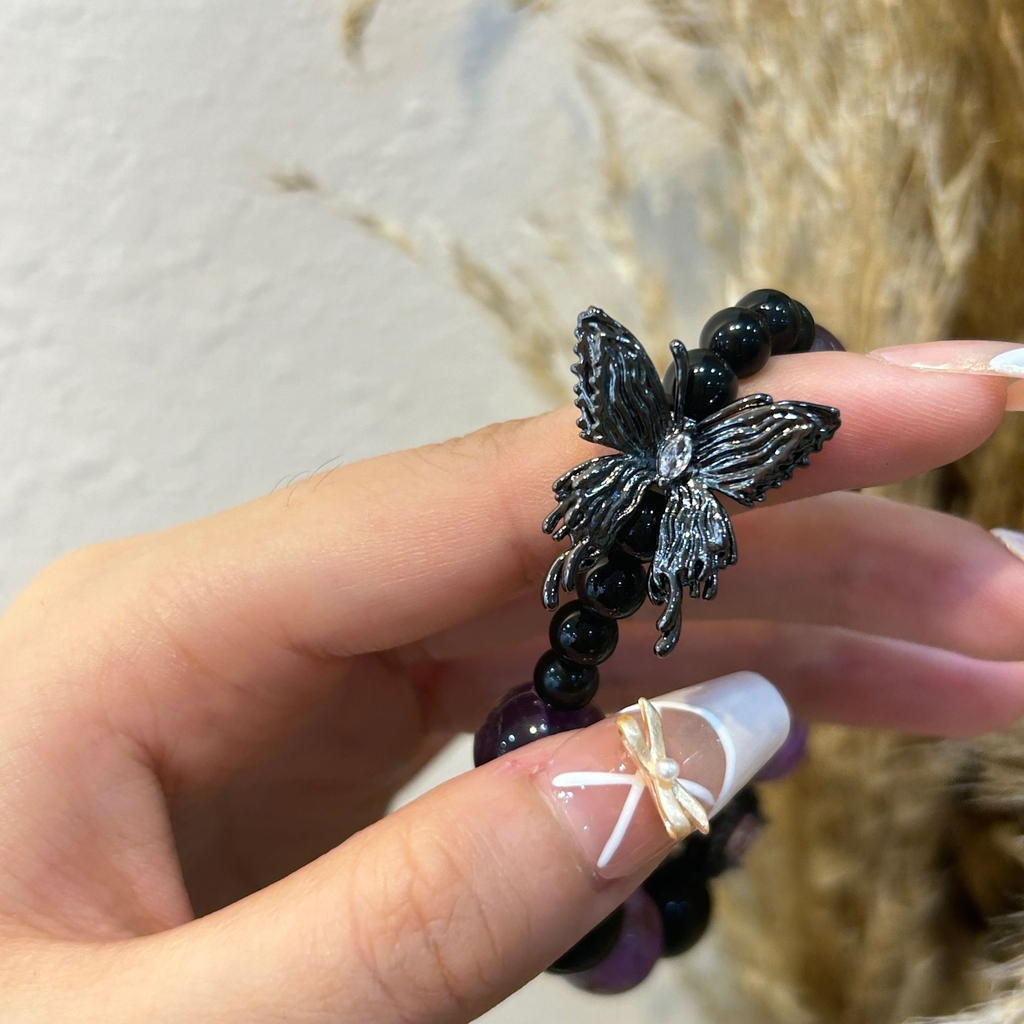 Vòng tay đá tự nhiên Thạch Anh Tím charm hình con Bướm Cao Cấp TS117240