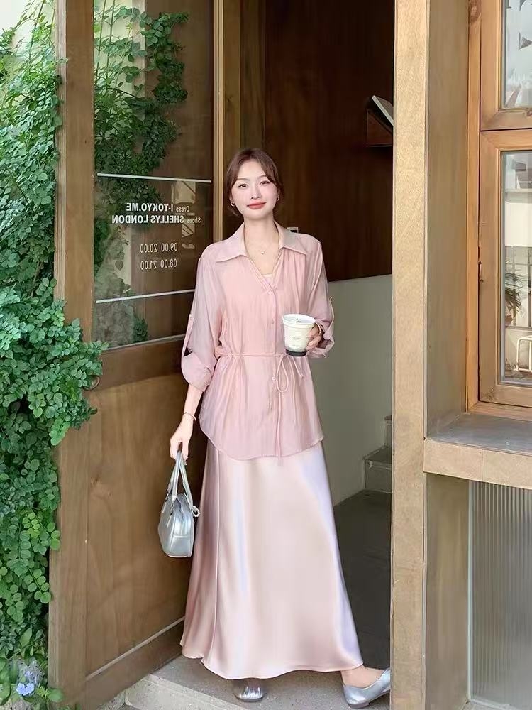 Set 2 món: Áo dài tay tôn eo + Chân váy lụa 2 dây B09