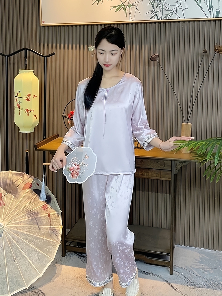Bộ đồ ngủ lụa băng phong cách Trung Hoa màu tím vải jacquard cao cấp XINY DN100250