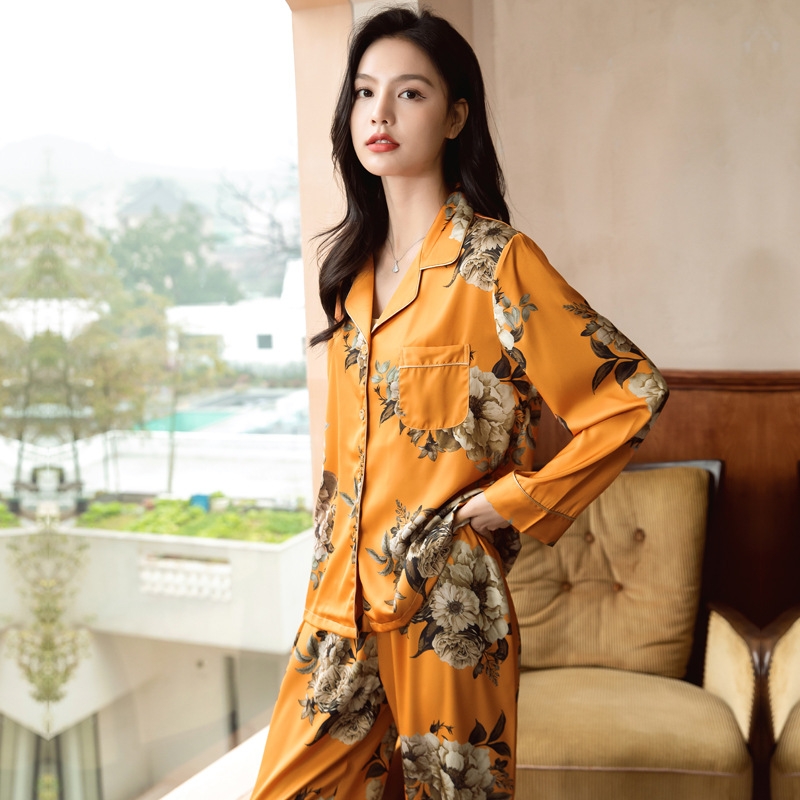 Đồ ngủ Pijama lụa băng cao cấp màu cam họa tiết hoa DN429240