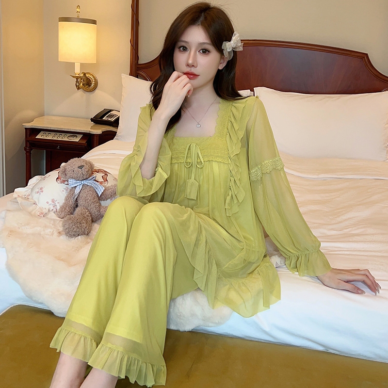Đồ Ngủ Công Chúa Phong Cách Mới, Màu Trơn Cổ Vuông Ren Ngọt Ngào Lưới Rộng Rãi DN169250