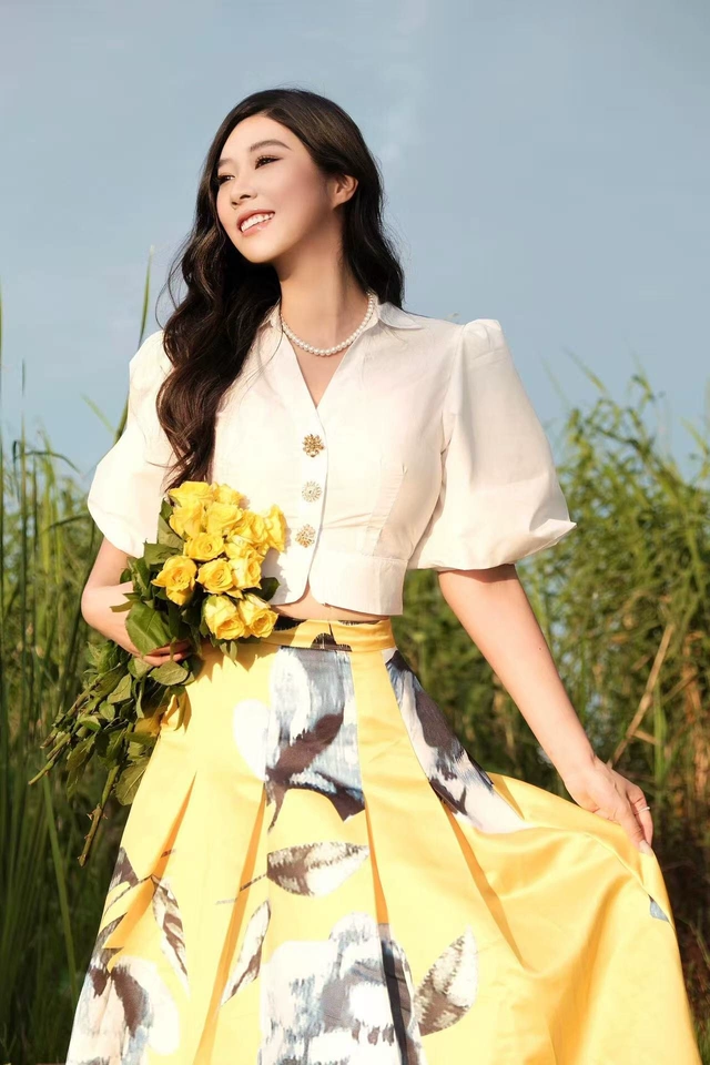 Set đầm hai mảnh Áo sơ mi tay bồng, váy chữ A cạp cao, sang trọng, hiện đại, tôn dáng D103250