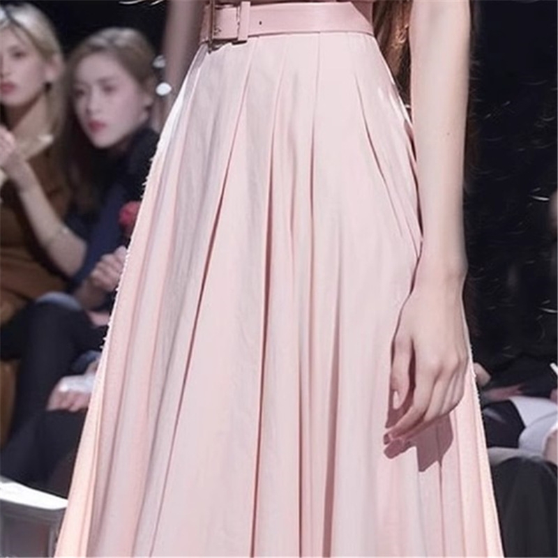 Set bộ Hồng áo ghile sát nách phối chân váy tương phản phong cách Hàn Quốc xu hướng D371240