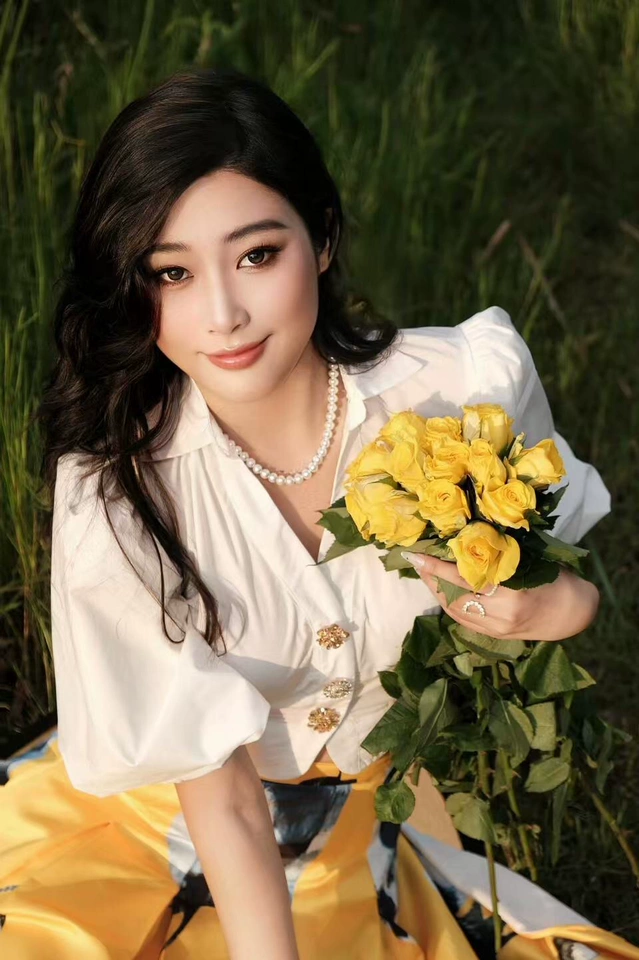 Set đầm hai mảnh Áo sơ mi tay bồng, váy chữ A cạp cao, sang trọng, hiện đại, tôn dáng D103250