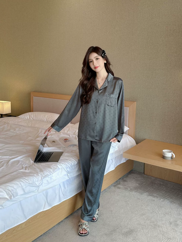 Bộ Đồ Ngủ Pijama Nữ Lụa Băng Dệt Hoa Văn Chìm - Áo Dài Tay Cổ Bẻ Phối Quần Dài, Thanh Lịch Cỡ Lớn