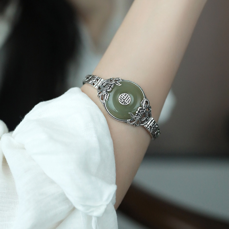 Vòng Tay Bạc 925 Ngọc Hòa Điền Khóa Bình An – Phong Cách Trung Hoa Retro