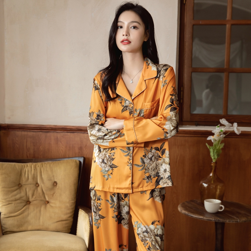 Đồ ngủ Pijama lụa băng cao cấp màu cam họa tiết hoa DN429240