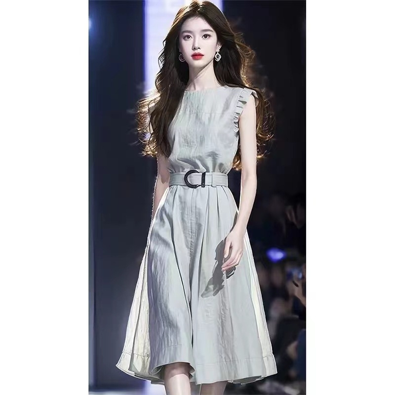 Đầm cộc tay dáng suông màu xanh kèm belt chữ D phong cách Trung Hoa D305240
