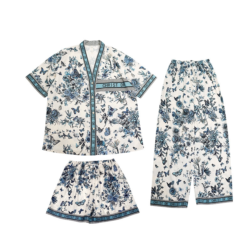 : Đồ ngủ Pijama lụa cao cấp 3 món họa tiết xanh hoàng gia sang trọng DN418240