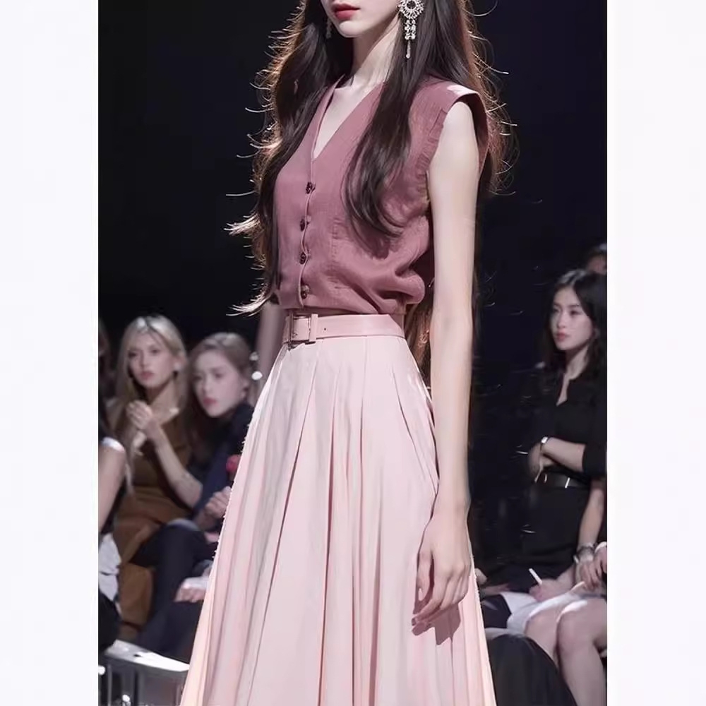 Set bộ Hồng áo ghile sát nách phối chân váy tương phản phong cách Hàn Quốc xu hướng D371240