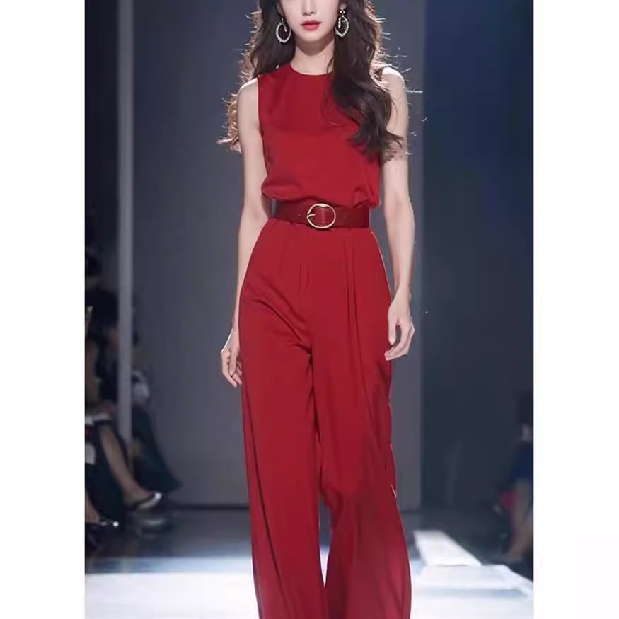 Jumpsuit Lụa ngọc trai cộc tay dáng suông màu đỏ kèm belt phong cách Trung Hoa D271240