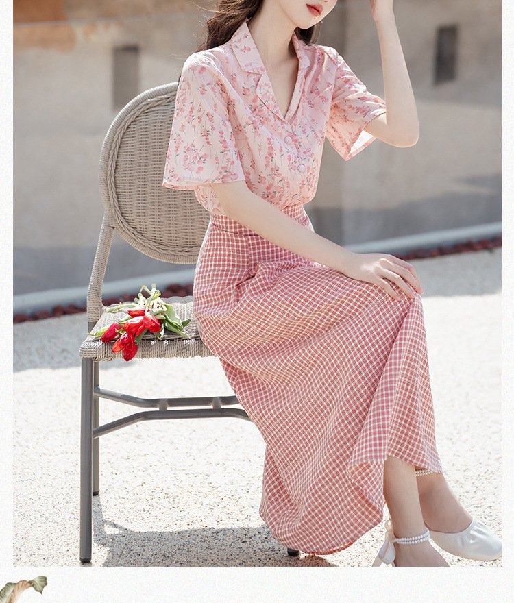 Set váy áo cao cấp tone hồng phong cách Hồng Kông cho nằng tiểu thư thanh lịch xu hướng bán chạy D158240