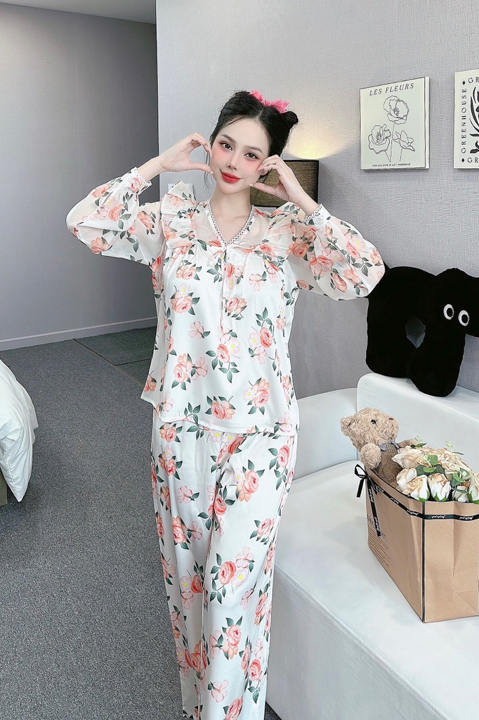 Đồ ngủ Pijama hàng hiệu form dài lụa cao cấp hottrent Trắng họa tiết hoa DN115240