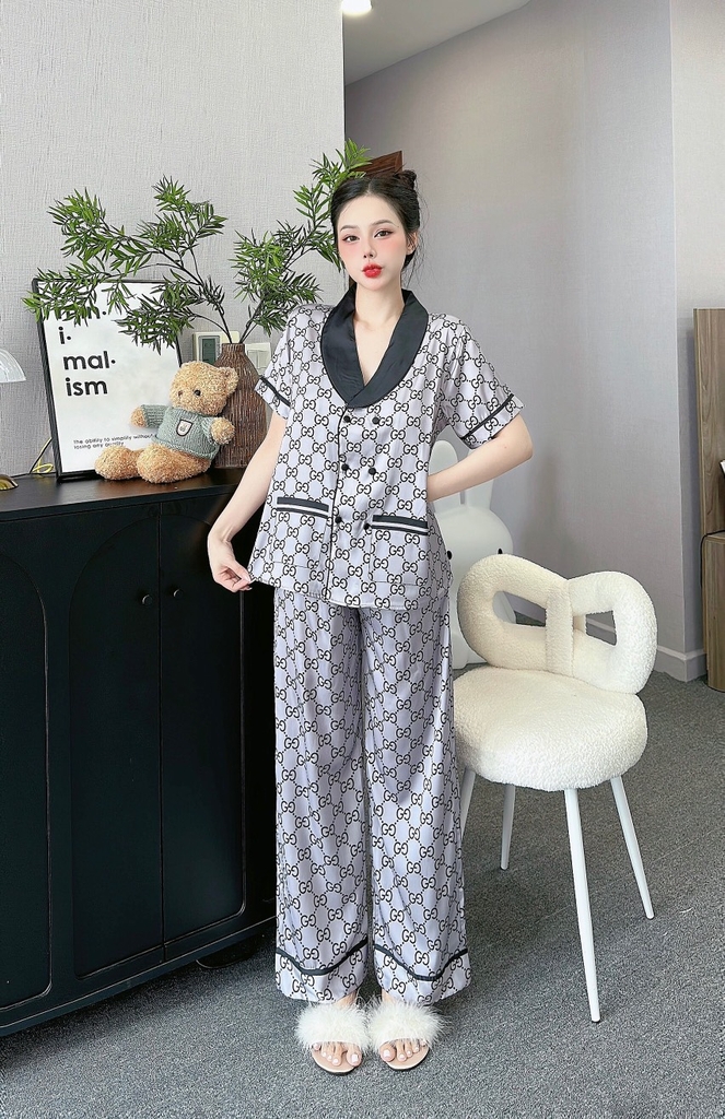 Đồ ngủ Pijama hàng hiệu form dài lụa cao cấp hottrent Ghi họa tiết GG DN124240