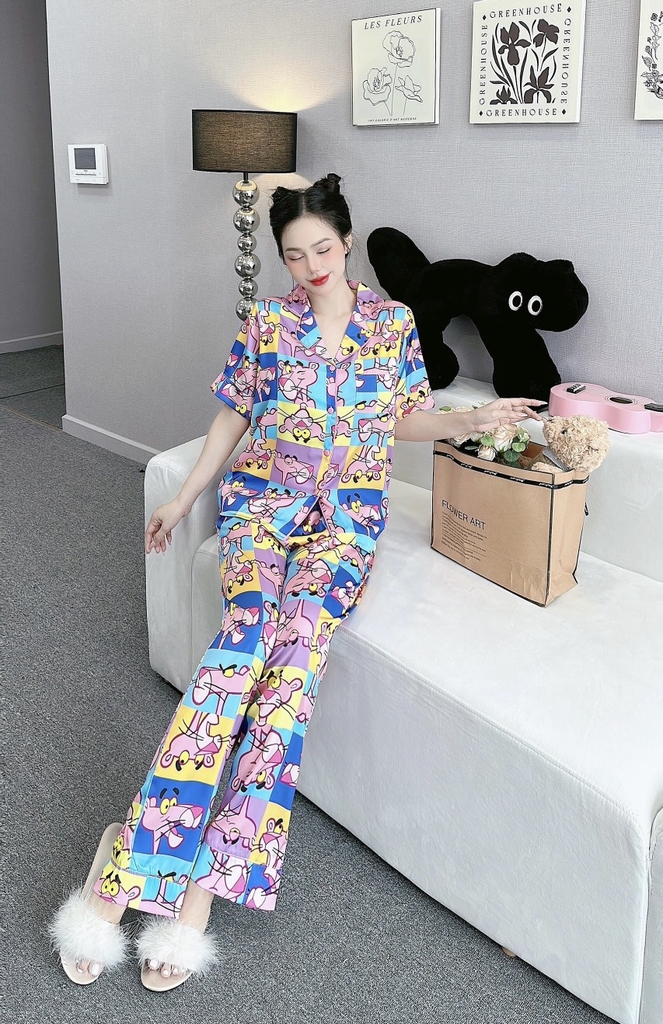 Đồ ngủ Pijama hàng hiệu form dài lụa cao cấp hottrent Họa tiết Báo Hồng DN125240