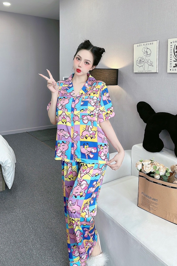 Đồ ngủ Pijama hàng hiệu form dài lụa cao cấp hottrent Họa tiết Báo Hồng DN125240