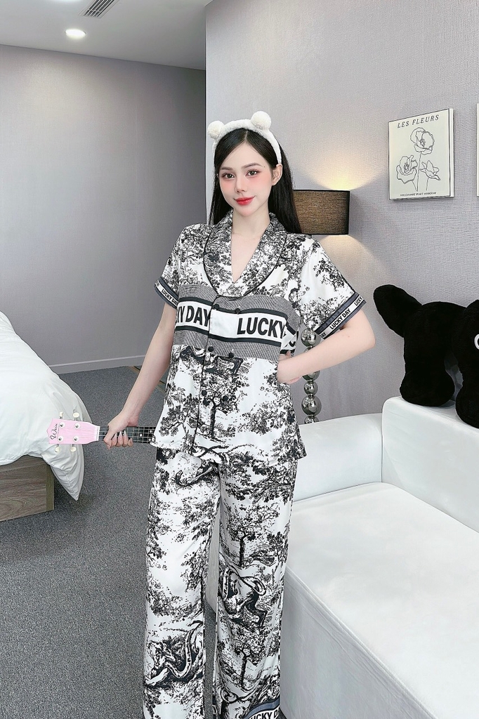 Đồ ngủ Pijama hàng hiệu form dài lụa cao cấp hottrent Trắng họa tiết Thủy Mạch DN135240