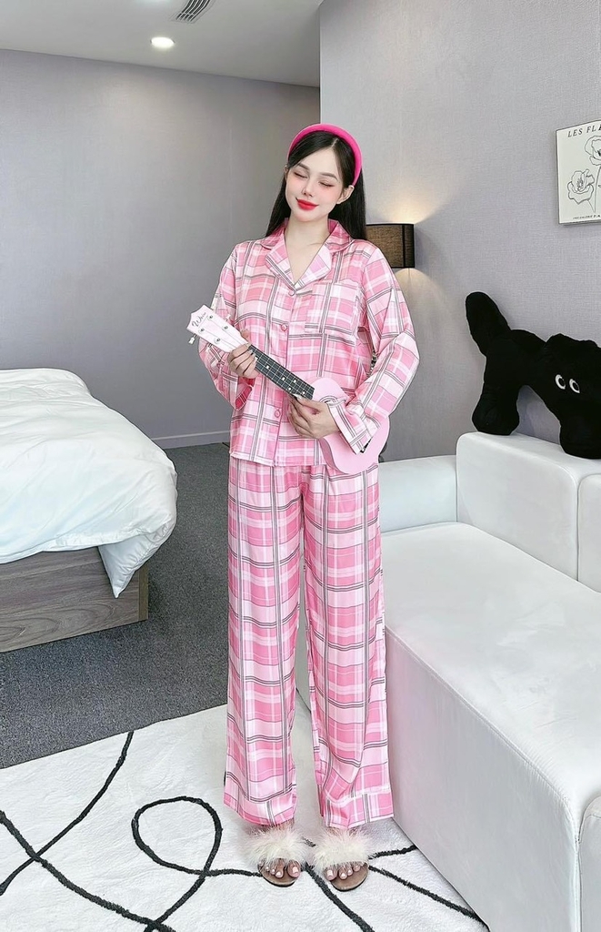 Đồ ngủ Pijama hàng hiệu form dài lụa cao cấp hottrent Karo hồng phối trắng DN151240