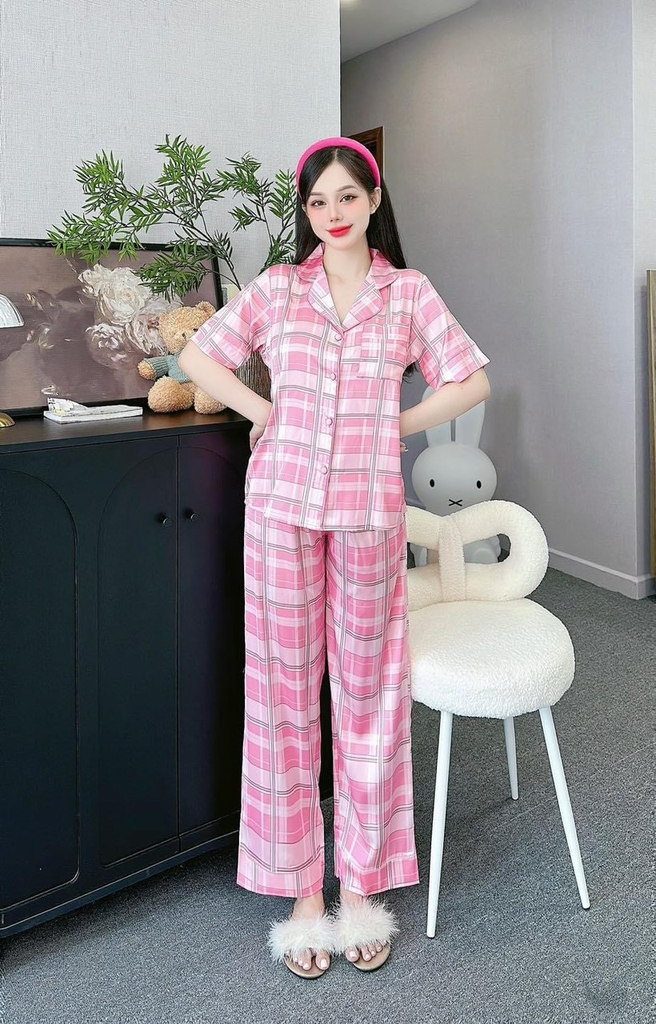 Đồ ngủ Pijama hàng hiệu form dài lụa cao cấp hottrent Karo hồng phối trắng DN151240