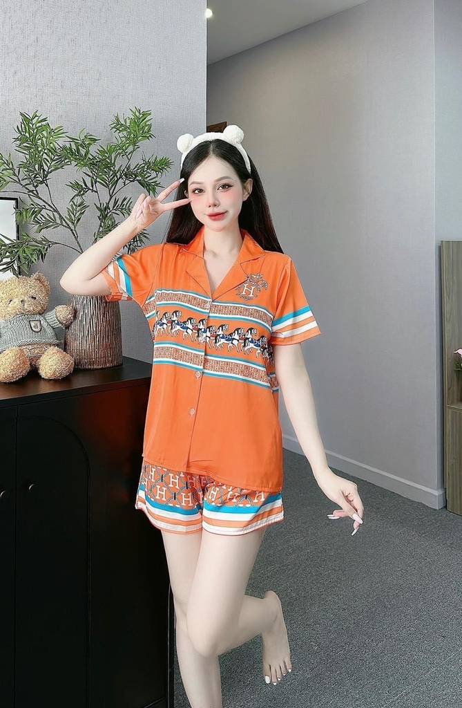 Set bộ đùi Pijama hàng hiệu form ngắn lụa cao cấp hottrent Cam phối sọc ngựa HM DN165240