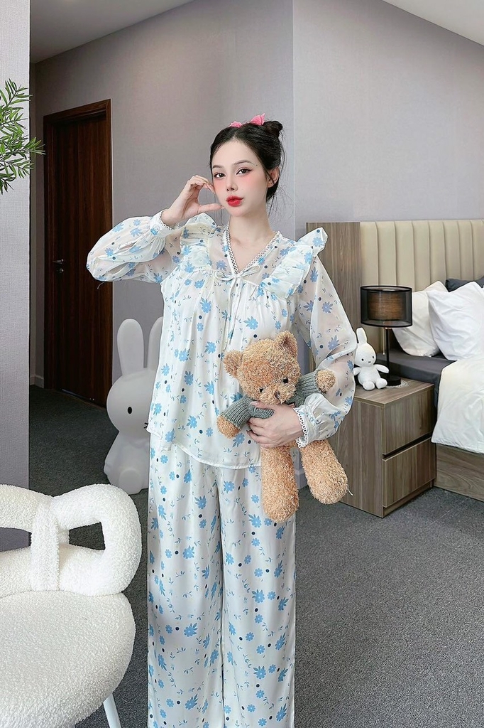 Đồ ngủ Pijama hàng hiệu form dài lụa cao cấp hottrent Trắng họa tiết hoa xanh DN167240