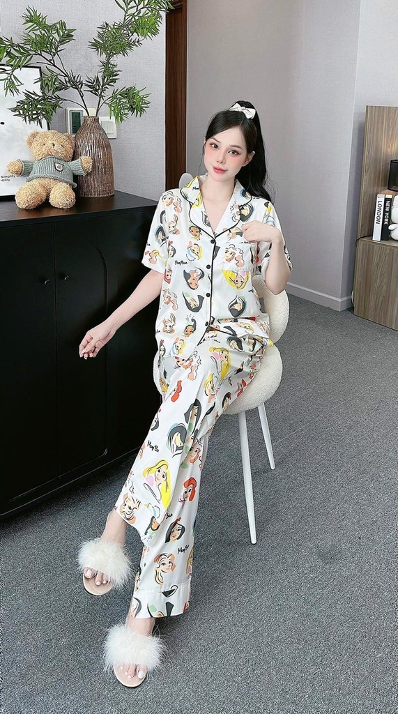 Đồ ngủ Pijama hàng hiệu form dài lụa cao cấp hottrent Trắng họa tiết cô gái DN169240