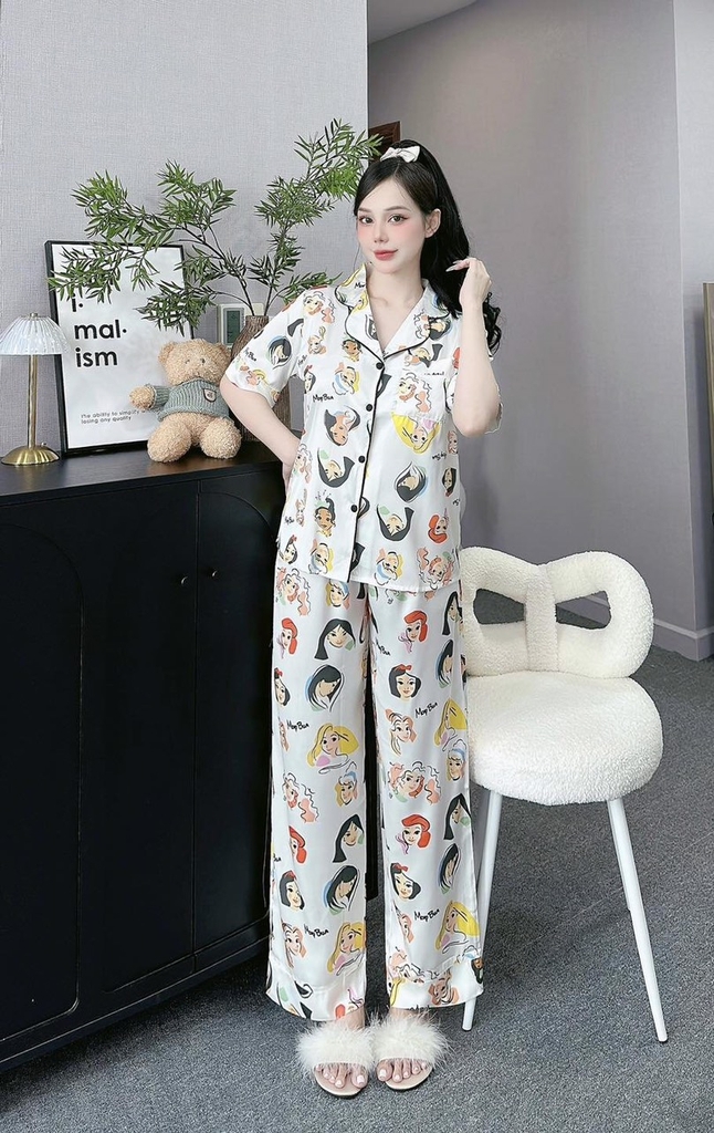 Đồ ngủ Pijama hàng hiệu form dài lụa cao cấp hottrent Trắng họa tiết cô gái DN169240