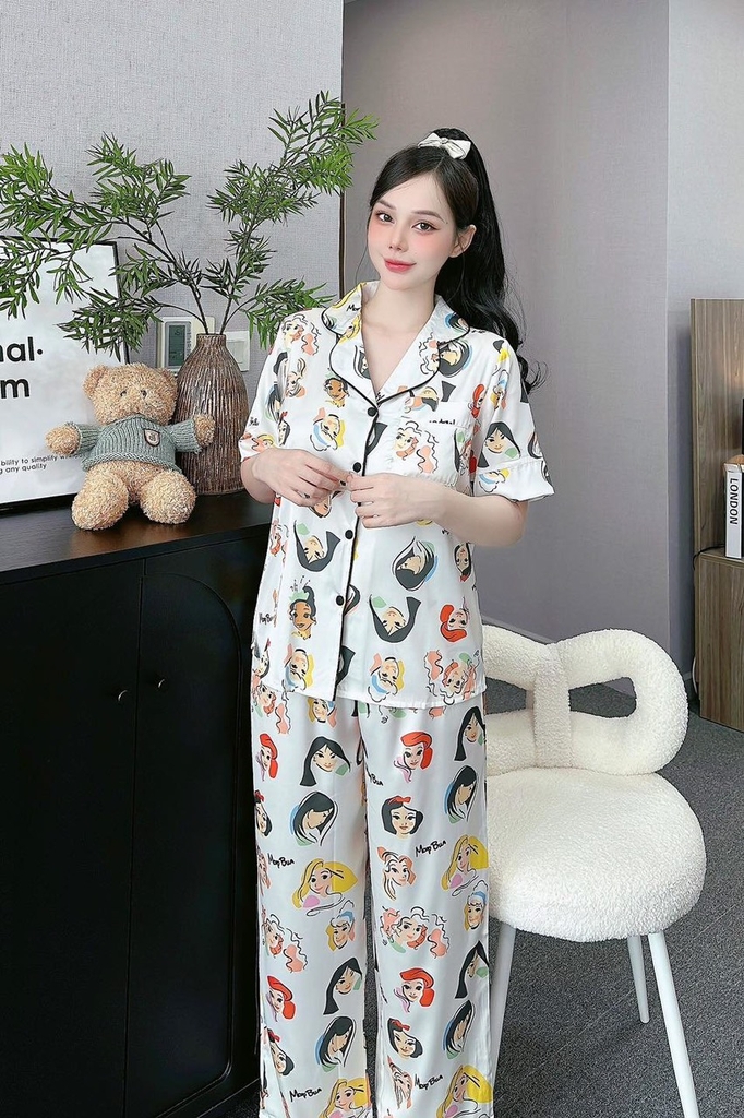 Đồ ngủ Pijama hàng hiệu form dài lụa cao cấp hottrent Trắng họa tiết cô gái DN169240