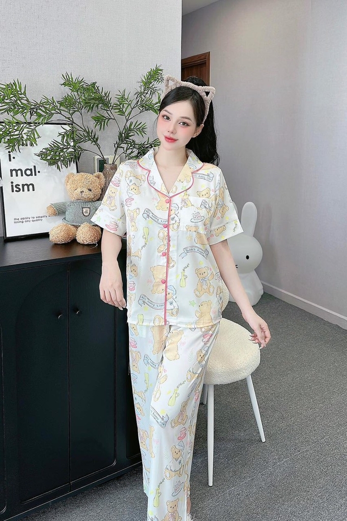 Đồ ngủ Pijama hàng hiệu form dài lụa cao cấp hottrent Trắng họa tiết gấu vàng DN175240