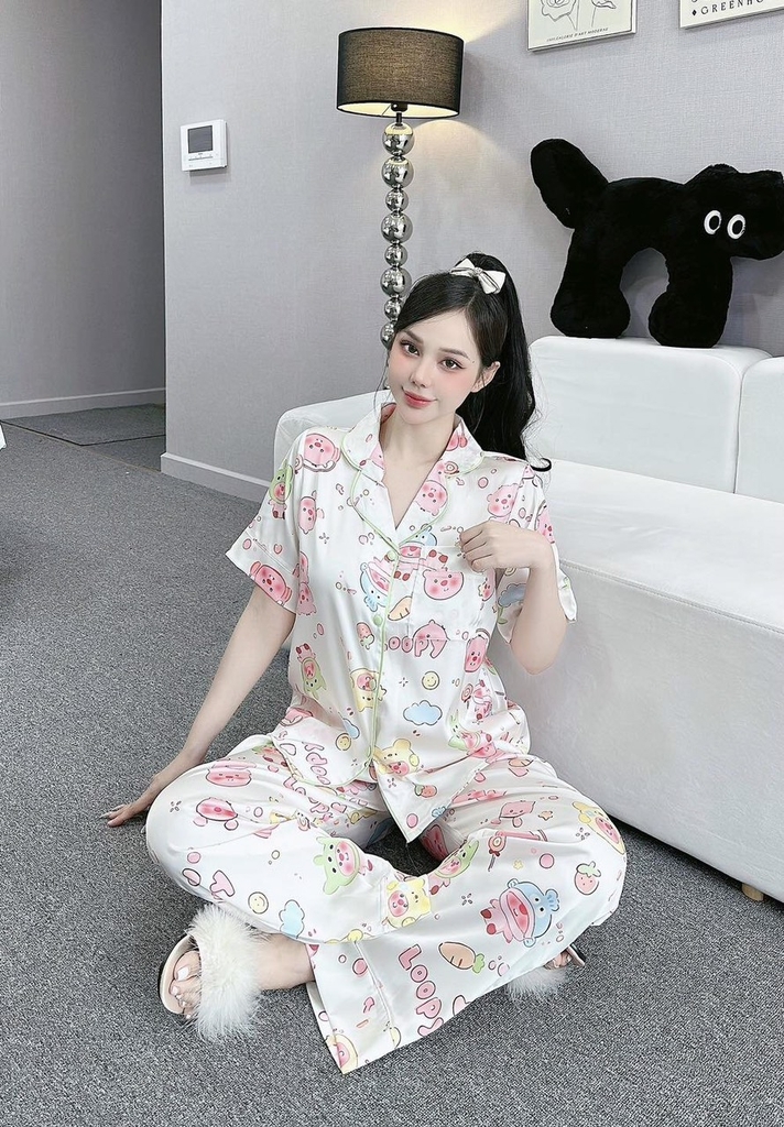 Đồ ngủ Pijama hàng hiệu form dài lụa cao cấp hottrent Trắng họa tiết gấu Kute DN177240