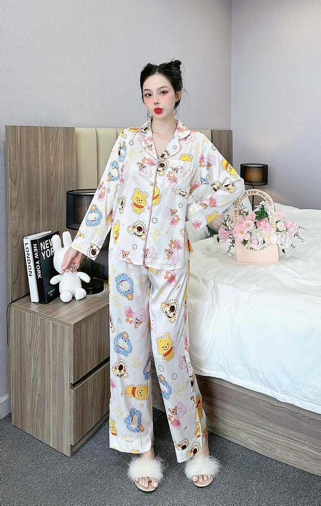 Đồ ngủ Pijama hàng hiệu form dài lụa cao cấp hottrent Họa tiết Gấu Poor DN181240