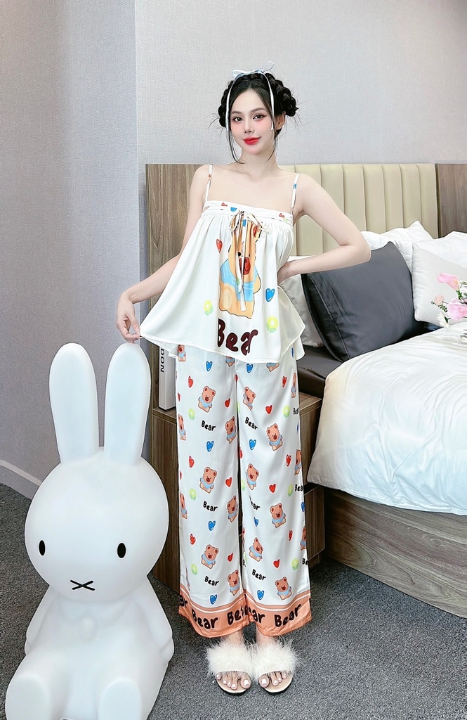 Đồ ngủ Pijama hai dây hàng hiệu lụa cao cấp hottrent Trắng họa tiết gấu bear DN211240