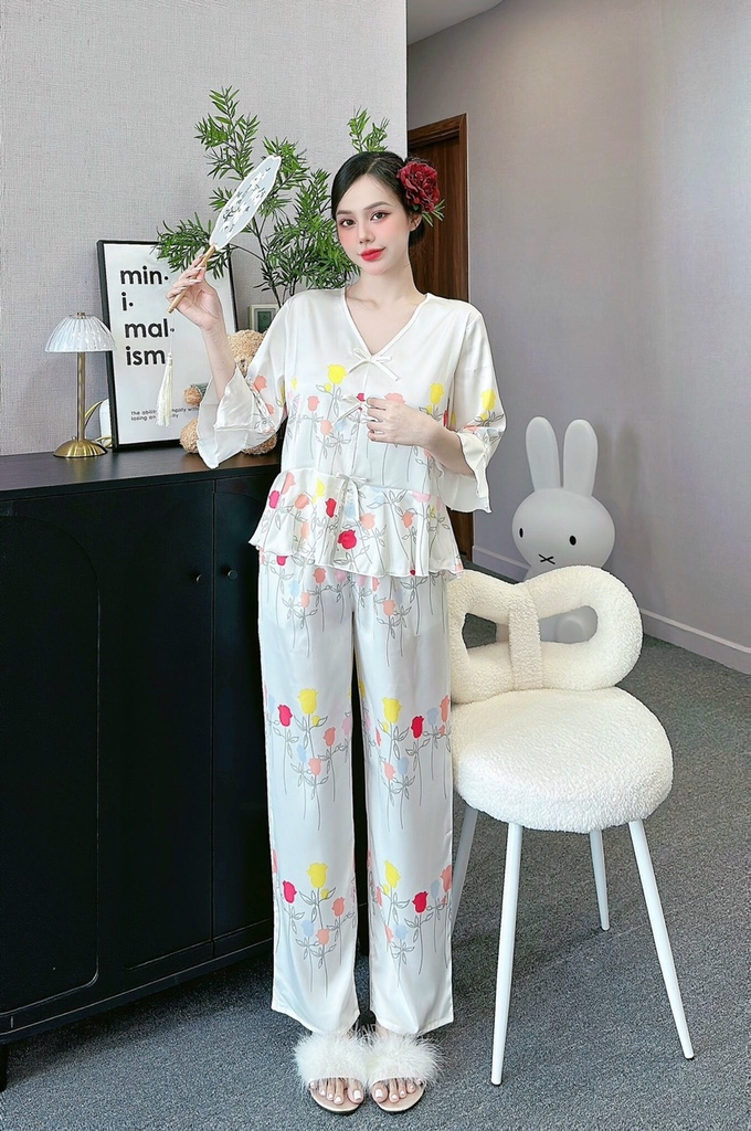 Đồ ngủ Pijama hàng hiệu form dài lụa cao cấp hottrent Trắng Họa tiết Hoa DN209240