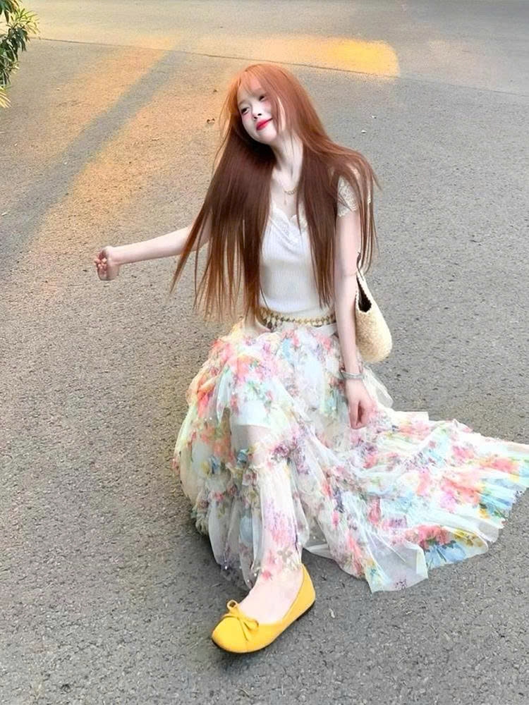 Set đồ du lịch áo ren trắng tay ngắn + Váy hoa nhún bèo nhẹ nhàng , CHUẨN HÈ 2025  D172250
