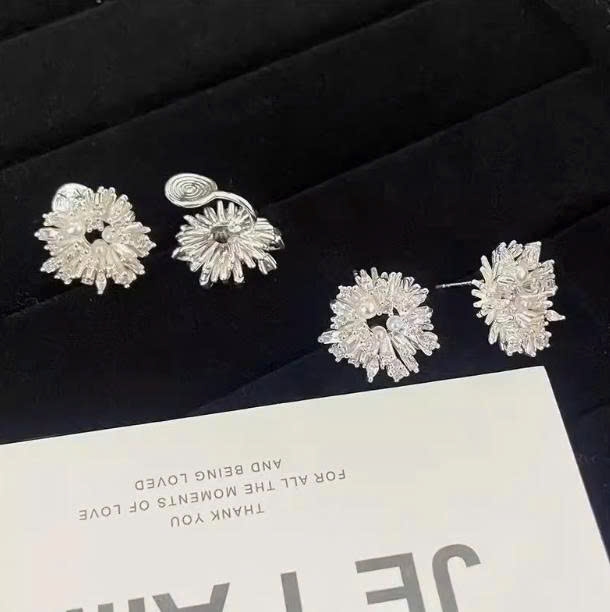 HOA TAI NGỌC TRAI MẶT TRỜI ZIRCON – TINH TẾ ĐẾN TỪNG CHI TIẾT TS124250