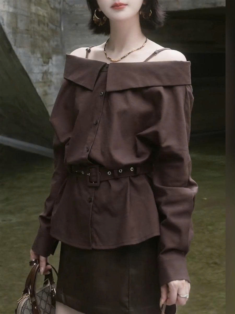 Áo sơ mi nữ một vai cao cấp phong cách Pháp – Màu nâu sẫm, sang trọng thu đông 2025 D243250