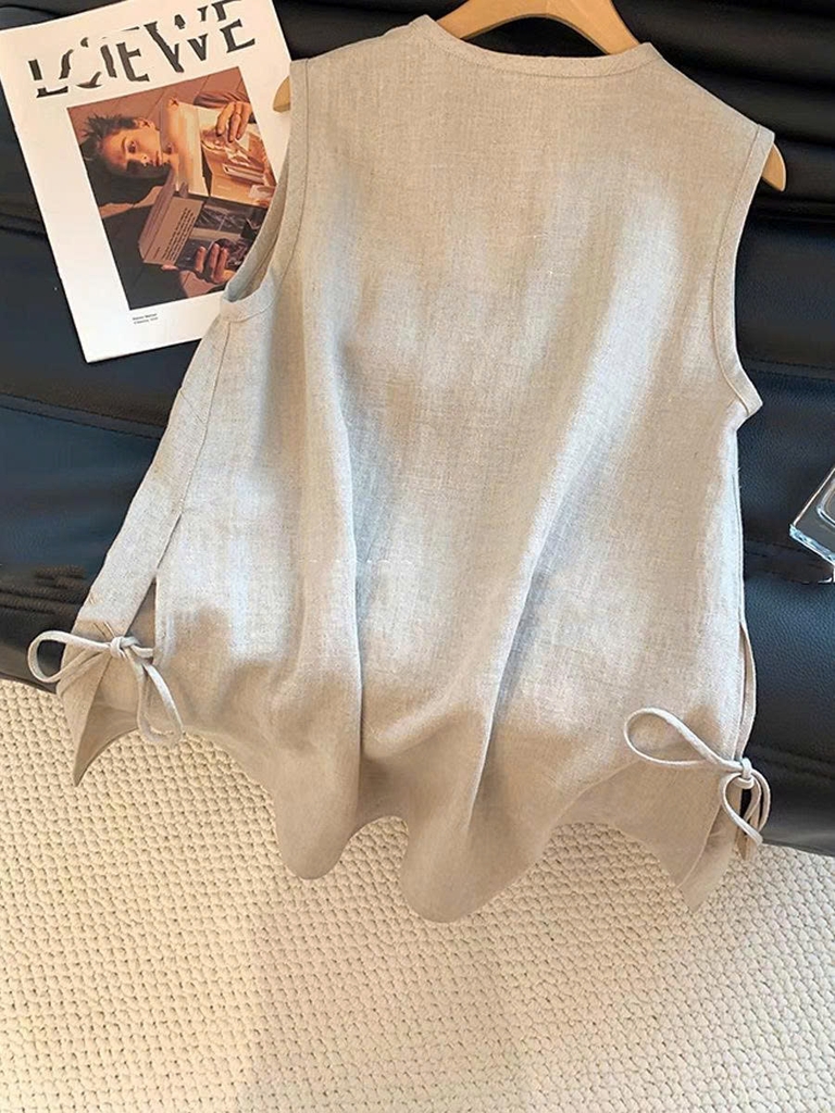 Áo vải lanh cổ chữ V thêu phong cách cổ điển – Mùa hè 2025 D216250