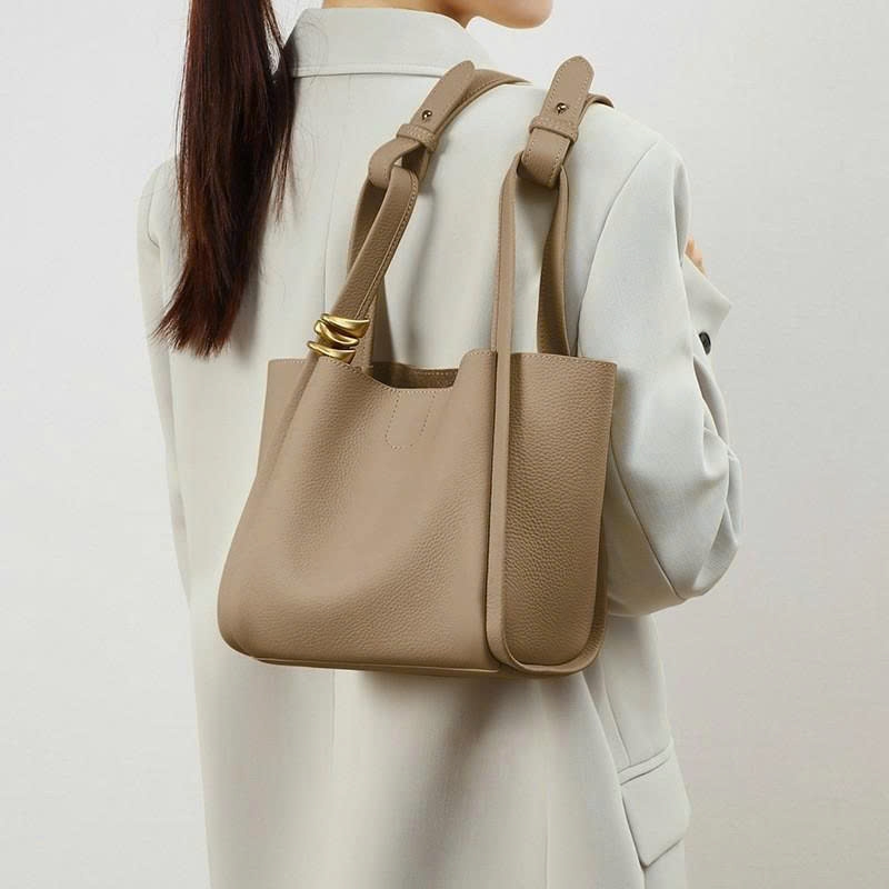 Túi Đeo Chéo Nữ Thu-Đông 2025 – Mẫu Bucket Đa Năng “Hot” Nhất TX257250