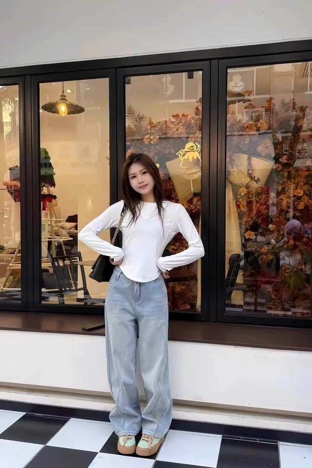 Quần Jeans Macheda Màu Nhạt Ống Chuối – Mẫu Mới Xuân Thu 2026 Cho Nữ QJ008260