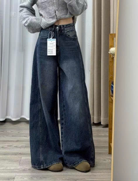 Quần Jeans Ống Rộng Dáng Suông Xanh Dương Cổ Điển – Cạp Cao Tôn Dáng QJ003260