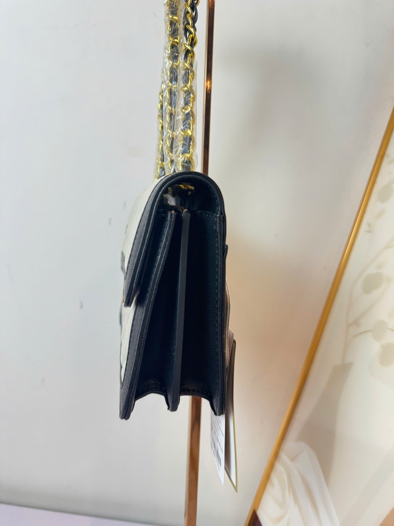 Túi Xách Nữ Chần Trám Phối Viền Đen Quai Xích Sang Trọng TXL06