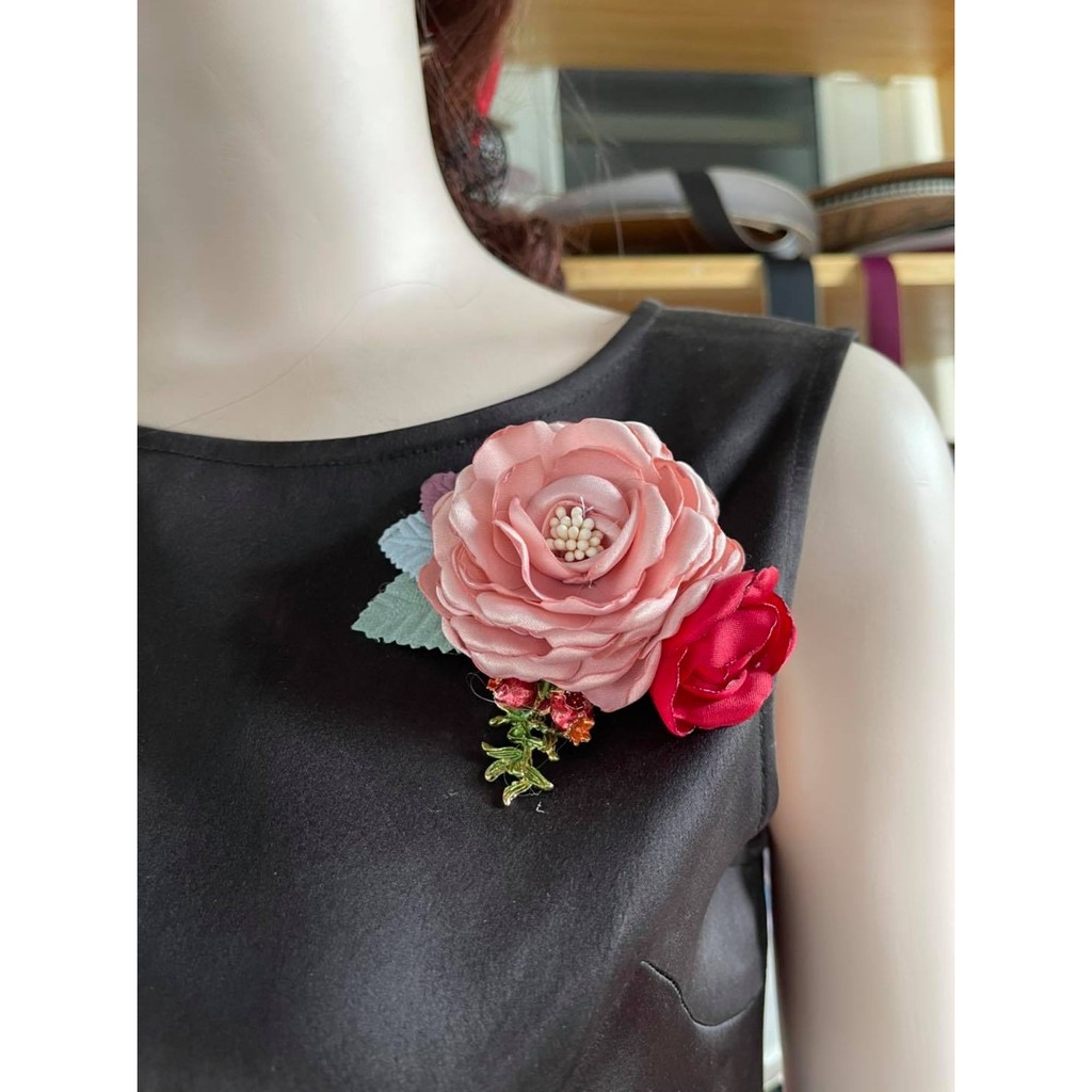 [Có sẵn} Cài áo hai hoa hồng có cuống/ Hoa cài áo sang trọng/ Hoa cài áo dễ thương/ Hoa cài áo cho lễ tiệc