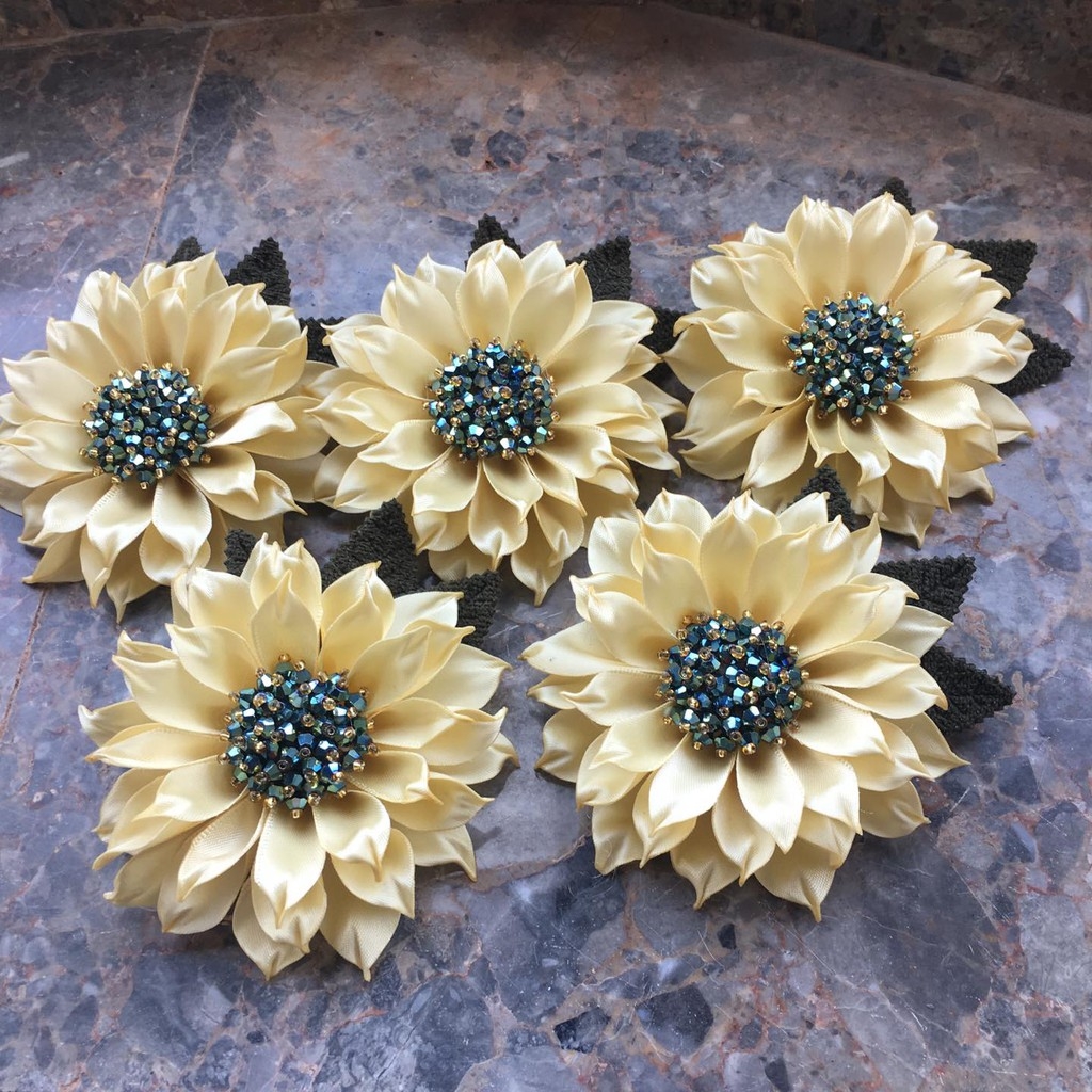 [Ảnh thật] Cài áo hoa hướng dương/ Hoa cài áo xinh/ Quà tặng cho tình nhân/ Hoa cài áo đính đá/ Hoa cài áo nữ