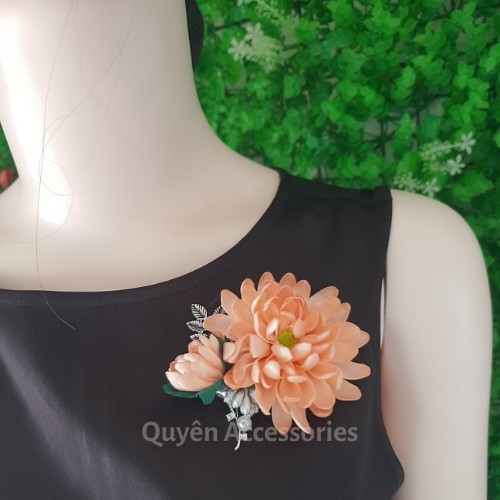 Cài áo hoa cúc
